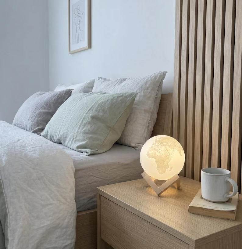 3D Printed Earth Lamp - RGB Color Changing Globe Light with Remote - 15cm Rechargeable Planet Night Light - Gift for Kids & Office Decor